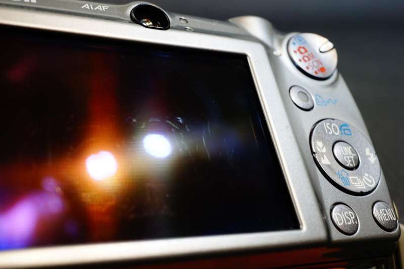 Canon PowerShot ELPH SD800 IS / Digital IXUS 850 IS 7.1mp Compact Digital Camera **Great Condition**