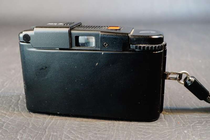 Olympus XA2 35mm Film Camera With Zuiko 35mm F3.5 Lens and A11 Flash**Great Condition**