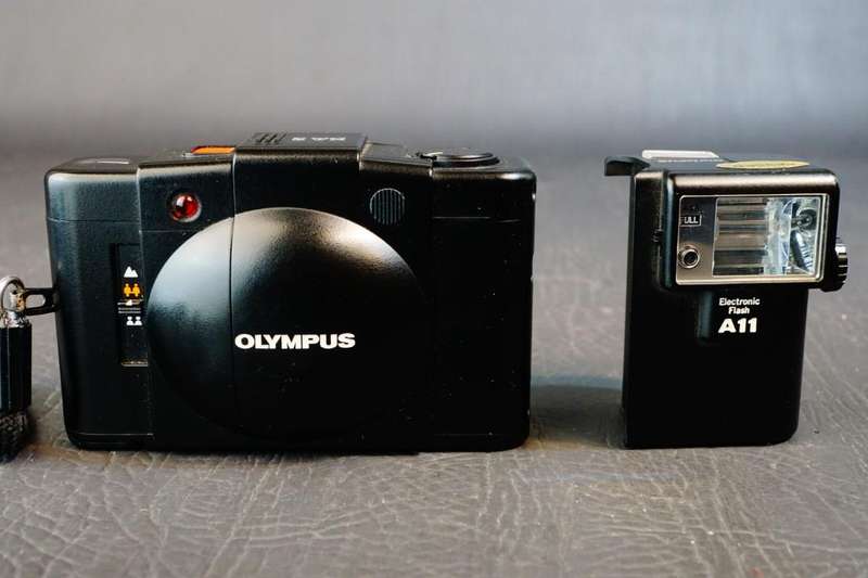 Olympus XA2 35mm Film Camera With Zuiko 35mm F3.5 Lens and A11 Flash**Great Condition**