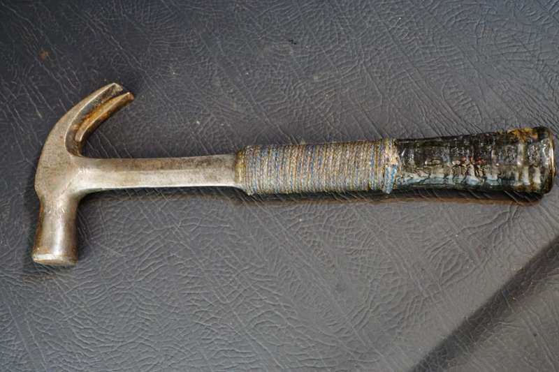 Vintage Estwing Stacked Leather Rip Claw Hammer Straight Made in USA **Well Used, Good Condition**