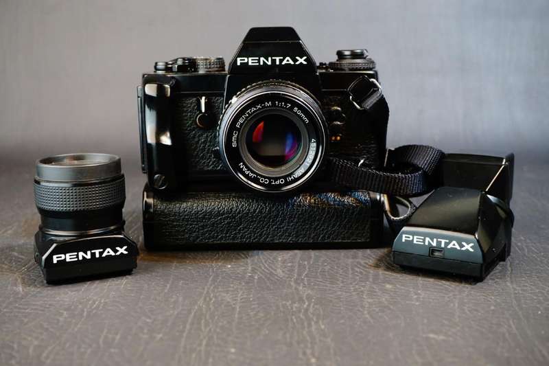 Pentax LX 35mm SLR Camera + Pentax 50mm F1.7 Lens, LX Motor Drive + Sports Finders *Great Condition*