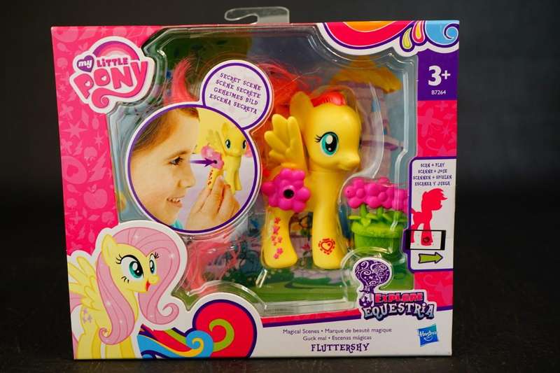 My Little Pony Explore Equestria Magical Scenes Fluttershy Hasbro 2015 *New Old Shop Stock*