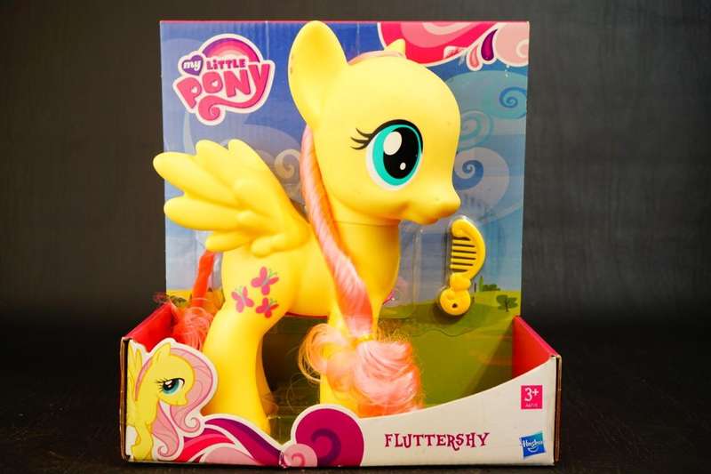 My Little Pony Fluttershy Hasbro 2014  *New Old Shop Stock*