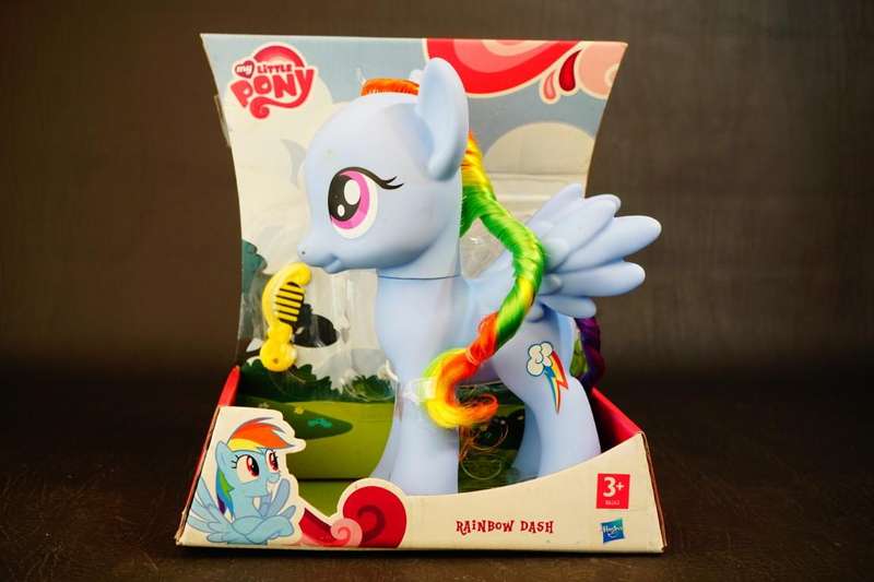 My Little Pony Rainbow Dash Hasbro 2014  *New Old Shop Stock*