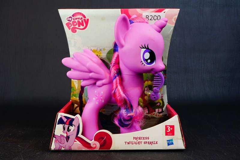My Little Pony Princess Twilight Sparkle Hasbro 2014  *New Old Shop Stock*