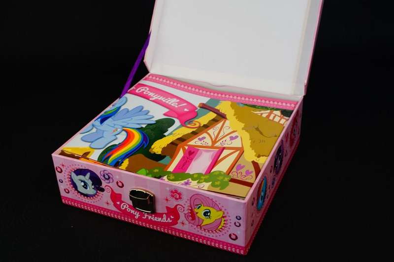 My Little Pony Jewlery Box of Books Hasbro *New Old Shop Stock*