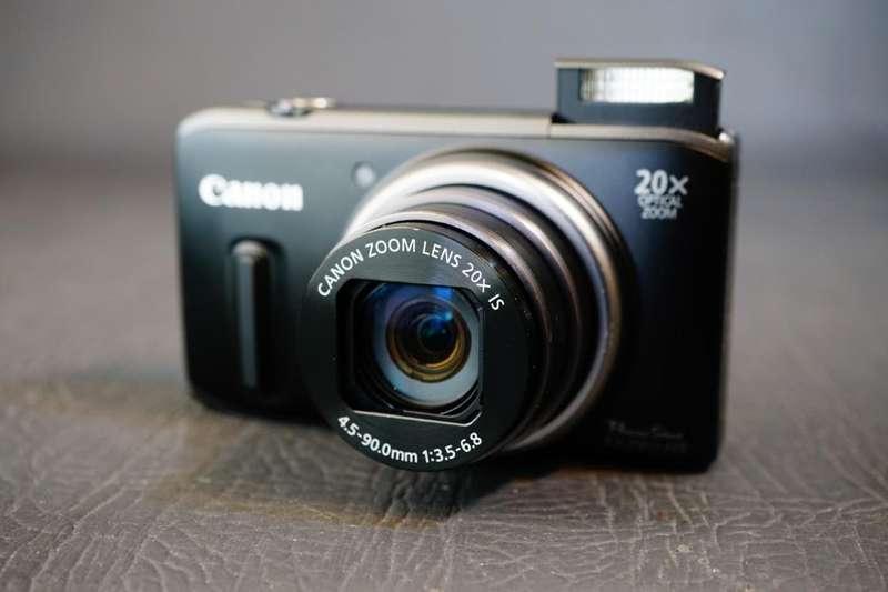 Canon PowerShot SX260 HS 12.1MP Compact Digital Camera **Great Condition**