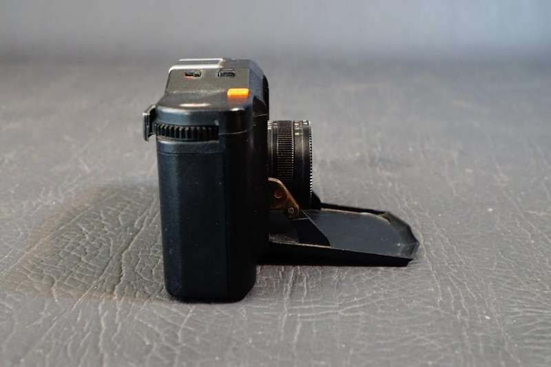 Minox 35 GL Film Camera 35mm f2.8 Lens with Half Leather Carrying Case **Great Condition**