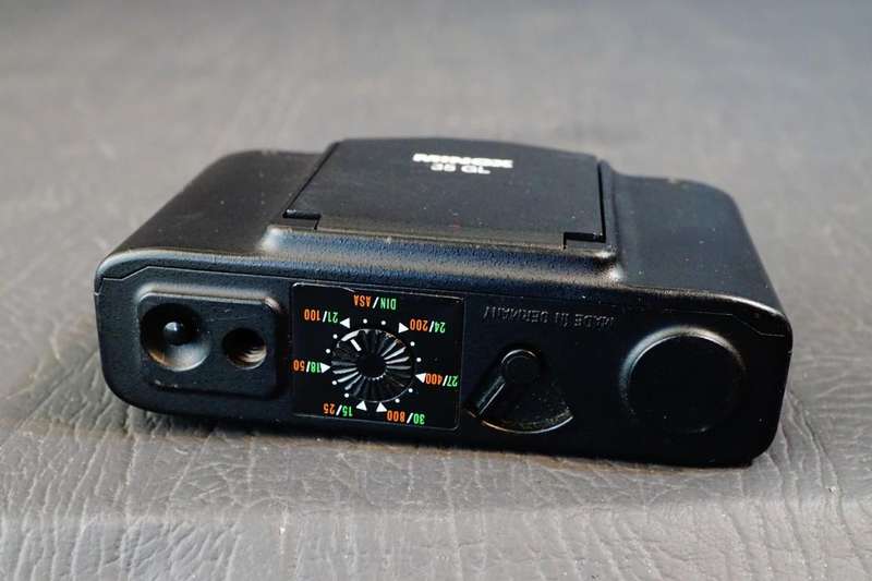 Minox 35 GL Film Camera 35mm f2.8 Lens with Half Leather Carrying Case **Great Condition**