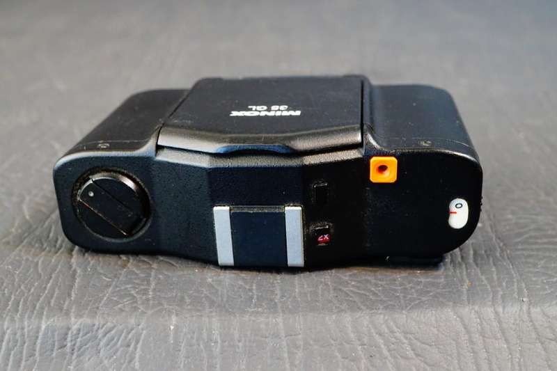 Minox 35 GL Film Camera 35mm f2.8 Lens with Half Leather Carrying Case **Great Condition**
