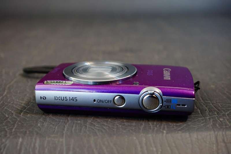 Purple Canon Ixus 145 / ELPH 135 16.0MP Digital Compact Camera with Box **Great Condition**