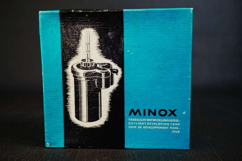Minox Daylight Film Developing Tank w/ Thermometer in Box & Instructions **Great Condition**