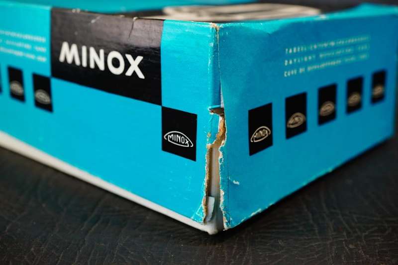 Minox Daylight Film Developing Tank w/ Thermometer in Box & Instructions **Great Condition**