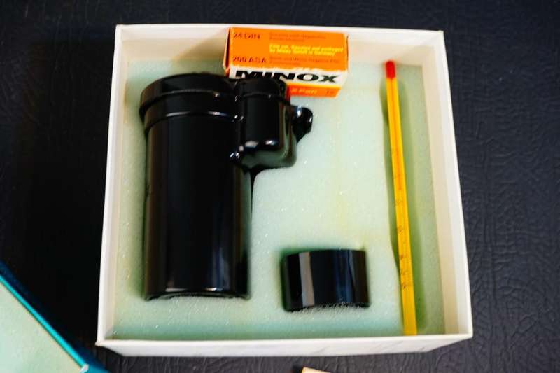 Minox Daylight Film Developing Tank w/ Thermometer in Box & Instructions **Great Condition**