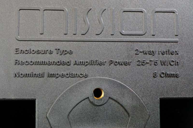 Mission 732 2-Way Reflex Bookshelf Speakers 25-75 Watts 8 Ohms **Great Condition**