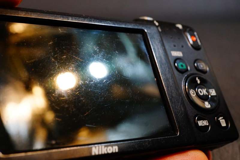 Nikon Coolpix S2600 14.0MP Purple Compact Digital Camera with 5x Optical Zoom  **Great Condition**
