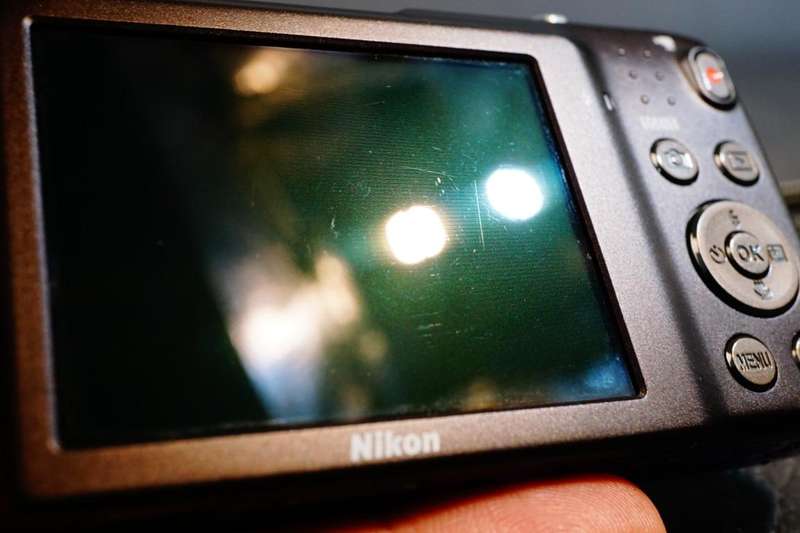 Nikon COOLPIX S3300 16.0 MP Purple Compact Digital Camera with 6x Optical Zoom  **Great Condition**