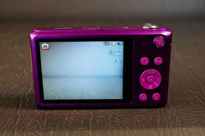 Samsung DV150F Digital Camera 16.2MP 5x Optical Zoom Dual LCD Screen  **Good Condition**