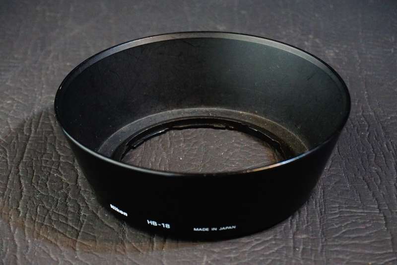 Nikon HB-18 Bayonet Lens Hood F/28-105mm f/3.5-4.5 D-AF Lens  **Great Condition**