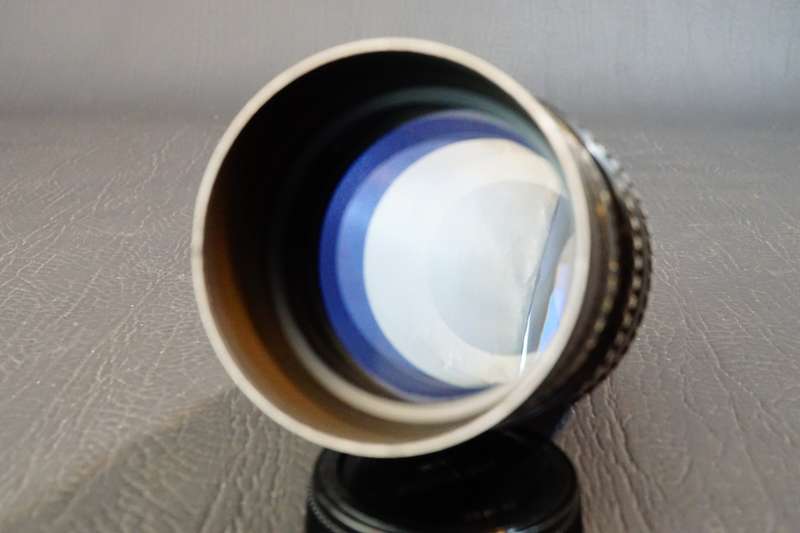 Meyer-Optik Görlitz Orestegor 200mm F4 lens in M42 Screw Mount  **Good Condition**