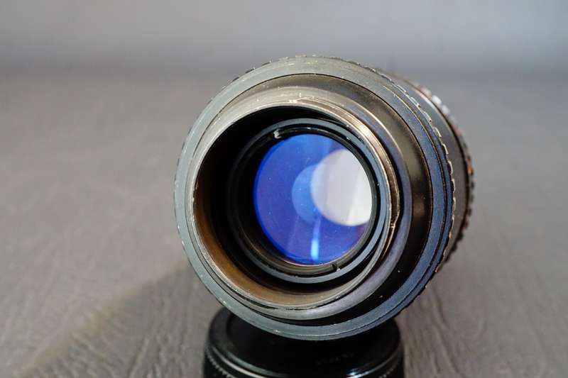 Meyer-Optik Görlitz Orestegor 200mm F4 lens in M42 Screw Mount  **Good Condition**
