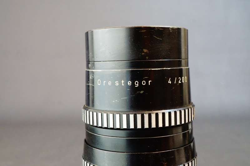 Meyer-Optik Görlitz Orestegor 200mm F4 lens in M42 Screw Mount  **Good Condition**