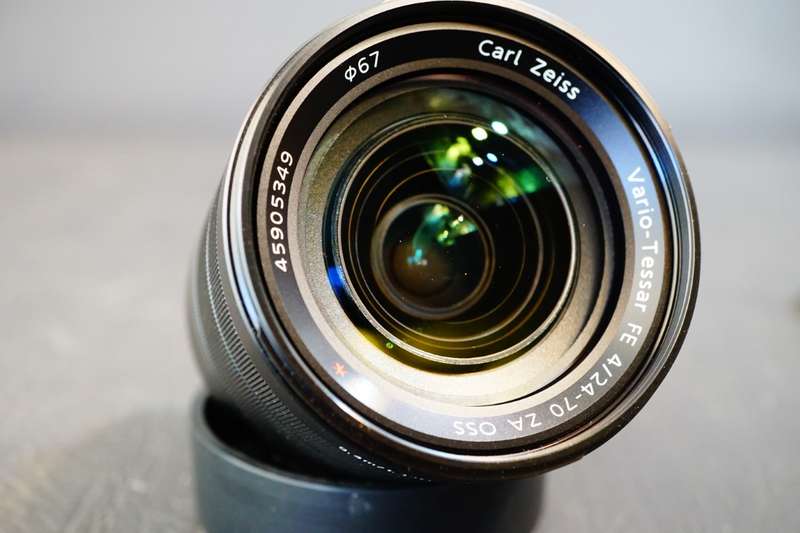 Sony Zeiss Vario-Tessar FE 24-70mm f4 T* ZA OSS E Mount Lens