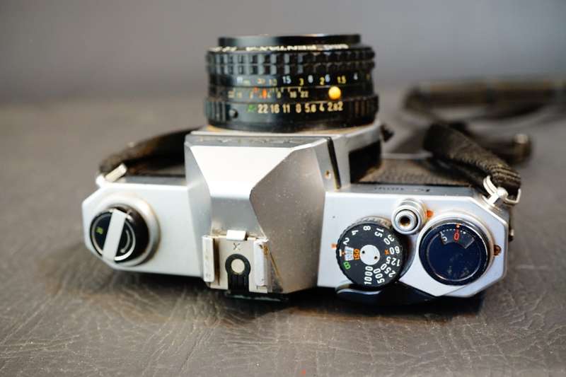 Asahi Pentax K1000 35mm SLR Film Camera with Pentax 50mm F2 Lens  **Great Condition**