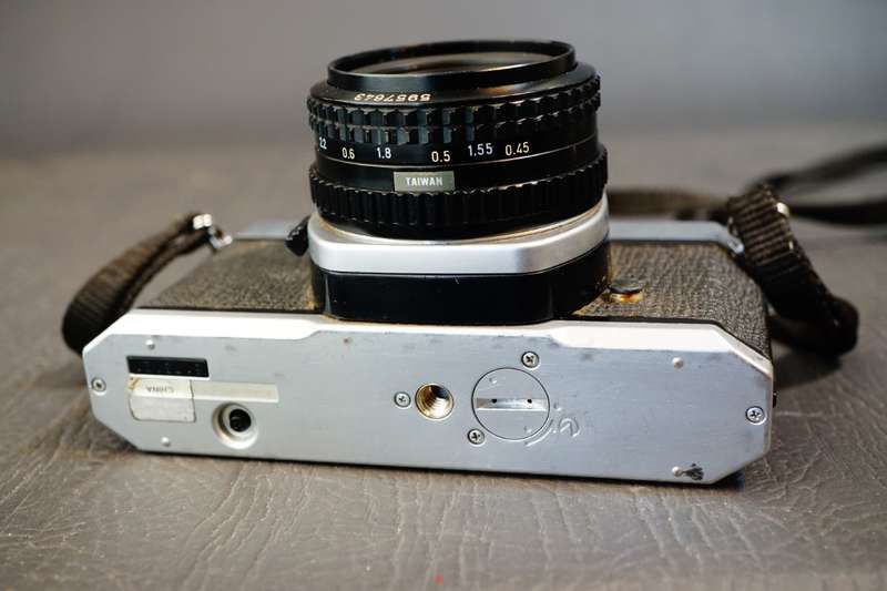 Asahi Pentax K1000 35mm SLR Film Camera with Pentax 50mm F2 Lens  **Great Condition**