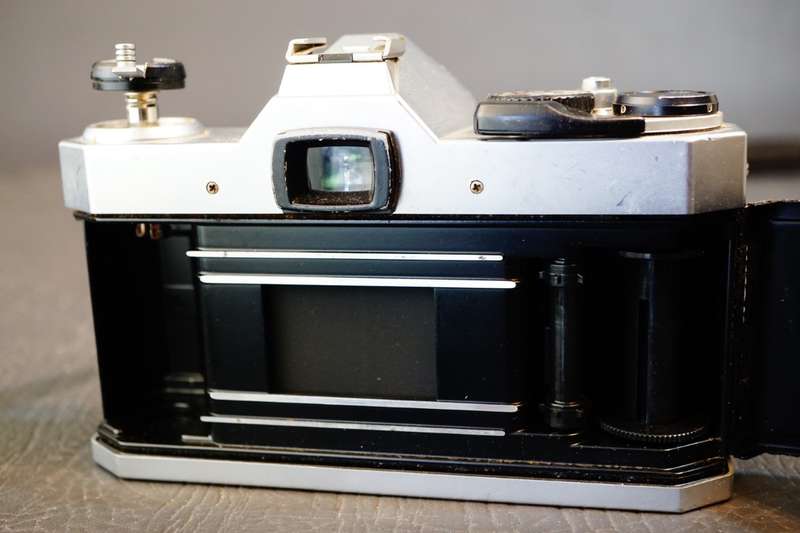 Asahi Pentax K1000 35mm SLR Film Camera with Pentax 50mm F2 Lens  **Great Condition**