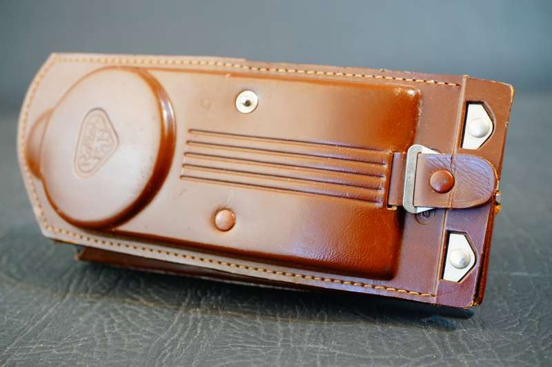 Rollei TLR Camera Leather Binocular Focusing Hood Viewfinder  **Excellent Condition**