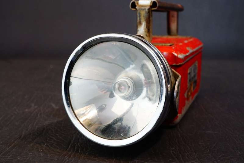 Vintage RAY O VAC " HUNTER " Model LANTERN Flashlight