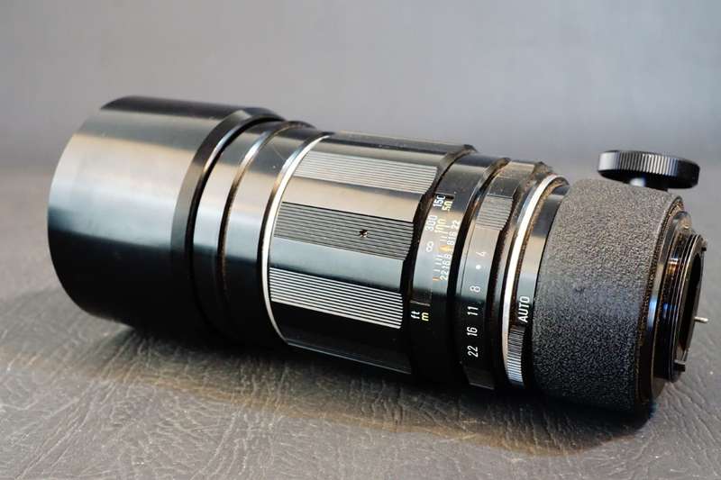 Asahi Pentax Super Multi Coated Takumar 300mm F4 Lens in M42 Screw Mount    **Excellent Condition**