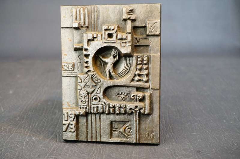 Vintage 1974 Brutalist GEGOSSEN OBERKANTENMASS Signed Wall Sculpture **Excellent Condition**