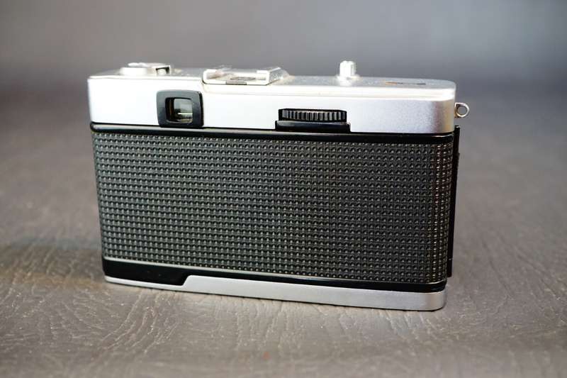 Olympus Trip 35 Point & Shoot Camera with Zuiko 40mm F2.8 Lens **Excellent Condition**