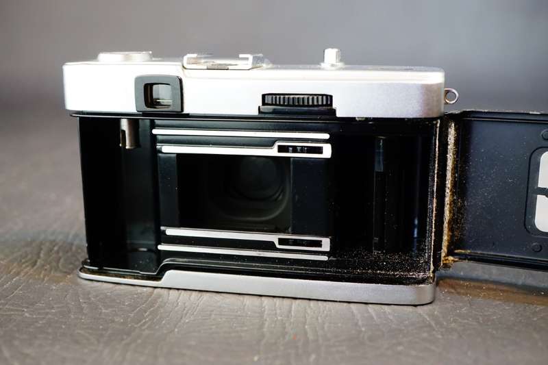 Olympus Trip 35 Point & Shoot Camera with Zuiko 40mm F2.8 Lens **Excellent Condition**