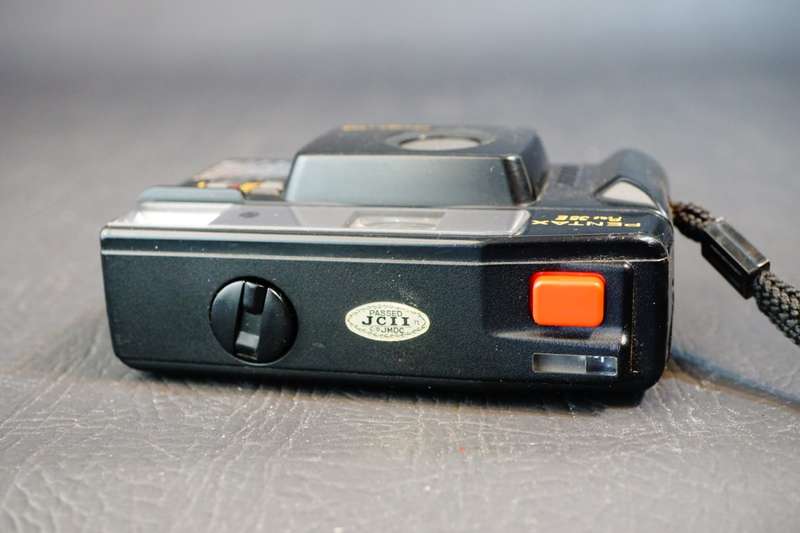 Pentax Pino 35E with 38mm F3.6 Lens 35mm Film Point & Shoot Camera **Good Condition**