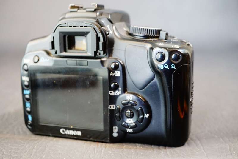 Canon EOS 400D Digital SLR Camera Body  **Well Used Condition**
