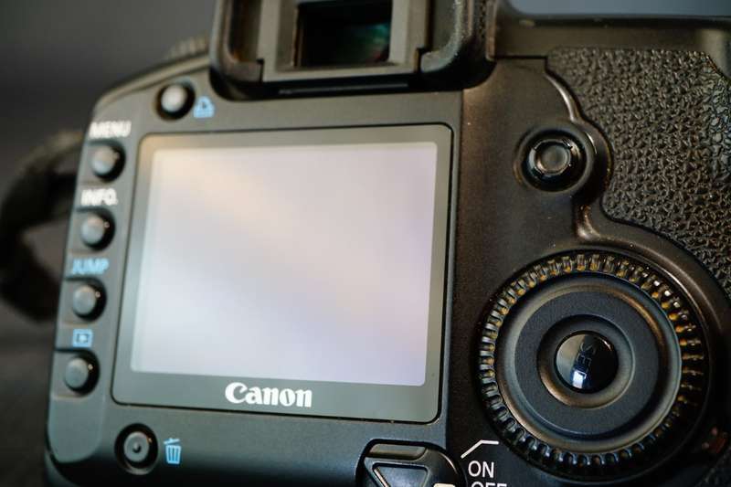 Canon EOS 5D Classic 12.8MP Digital SLR Camera Full Frame Sensor **Great Condition**