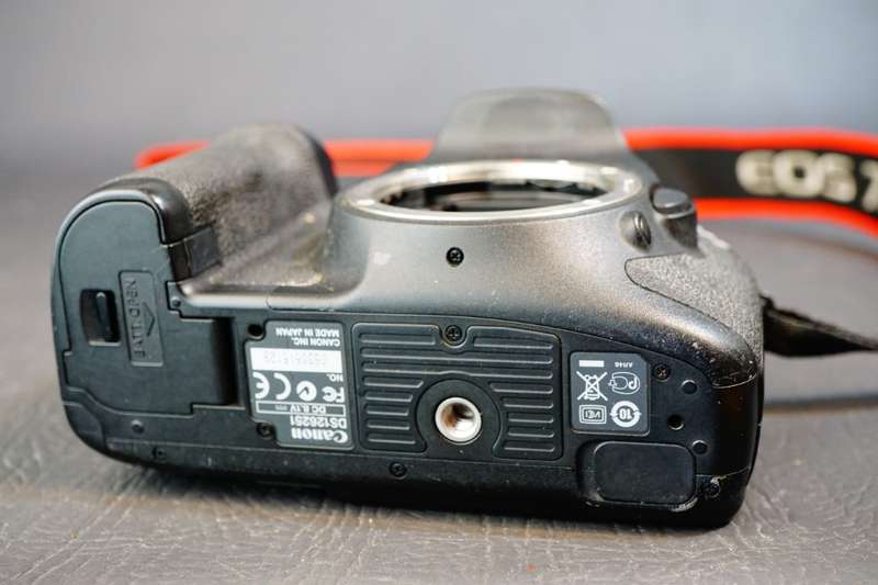 Canon EOS 7D 18.0 MP Digital SLR Camera **Great Condition**