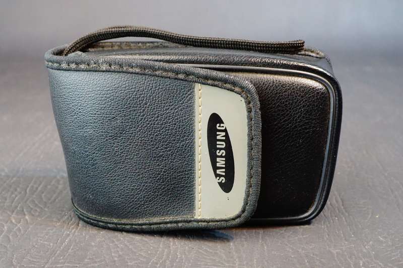Samsung FF-222 35mm Point & Shoot Film Camera **Excellent Condition**