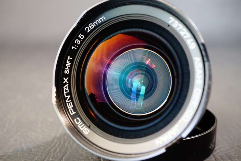Pentax SMC Pentax Shift 28mm F3.5 Lens Pentax K Mount with Case **Excellent Condition**