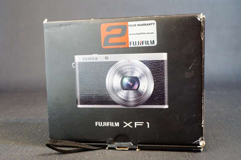 Fuji Fujifilm XF1 12.0MP Compact Digital Camera **Lens Control Error Spares or Repair**