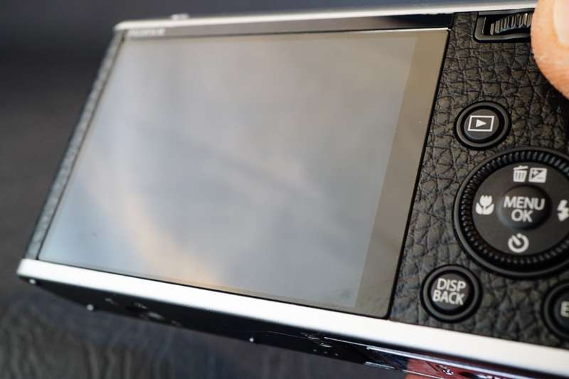 Fuji Fujifilm XF1 12.0MP Compact Digital Camera **Lens Control Error Spares or Repair**