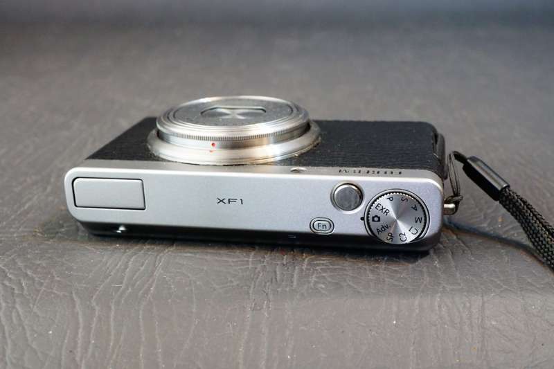 Fuji Fujifilm XF1 12.0MP Compact Digital Camera **Lens Control Error Spares or Repair**
