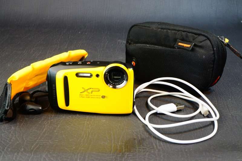 Fujifilm FinePix XP130 Underwater Camera 16.4MP Digital Camera **Good Condition**