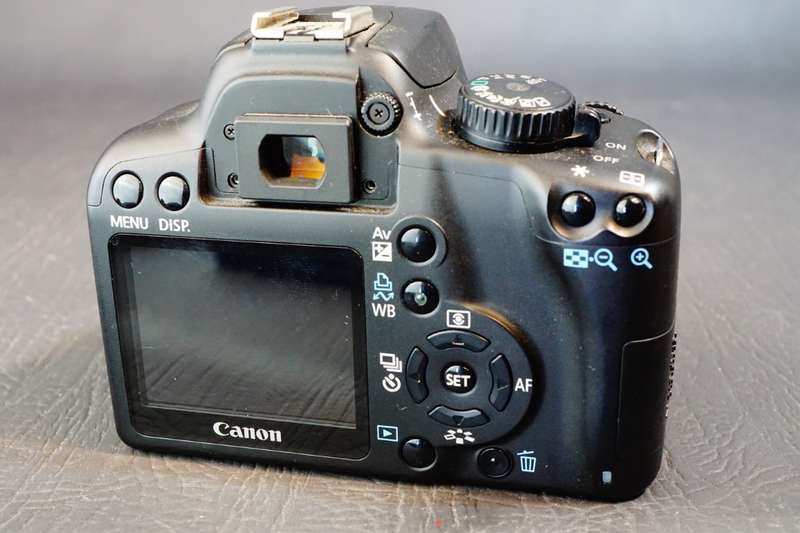 2 x Canon EOS 1000D Digital SLR Camera Bodies  **NON FUNCTIONAL SPARES OR REPAIR**