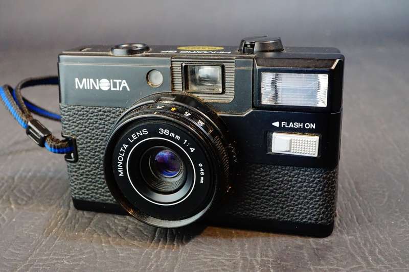 Minolta Hi-Matic GF 38mm 1:4 lens - 35mm Film Camera **Good Condition**