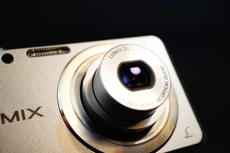 Panasonic LUMIX DMC-FH4/DMC-FS28 14.1MP Digital Camera **Great Condition**