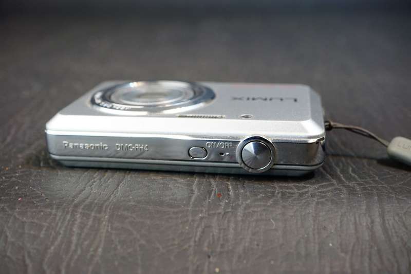 Panasonic LUMIX DMC-FH4/DMC-FS28 14.1MP Digital Camera **Great Condition**
